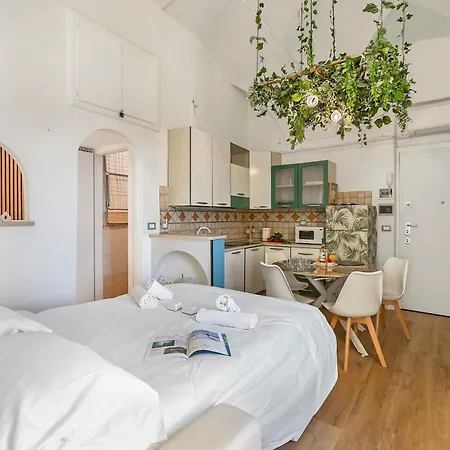 Blue Marin Apartment *